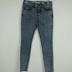 Wild blue gray acid wash raw hem skinny jeans size 5